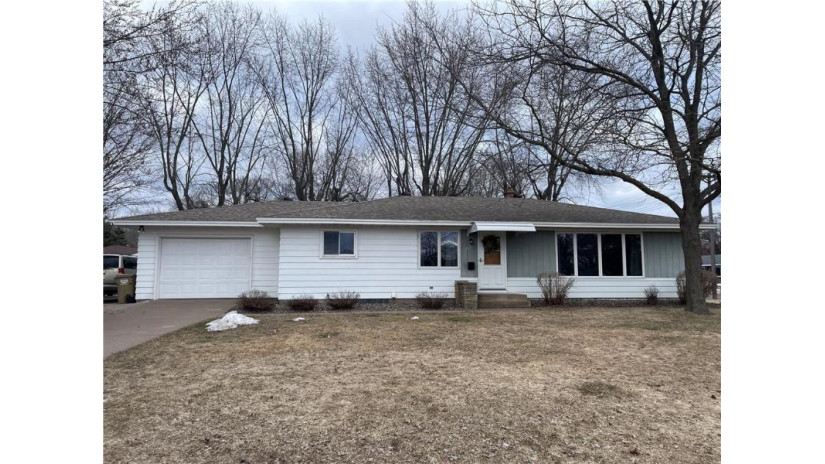 3207 Monroe Street Eau Claire, WI 54703 by C21 Affiliated $265,000