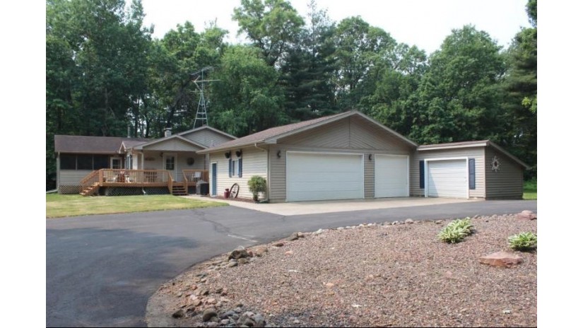 7851 South Bartig Road Augusta, WI 54722 by Realty Executives Results $400,000