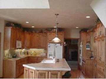 3484 Knox Ln, Clayton, WI 54956