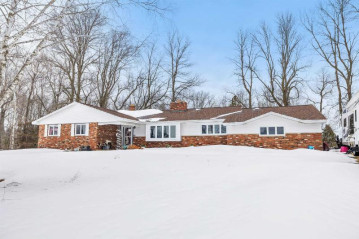 2246 Creekview Drive, Abrams, WI 54101