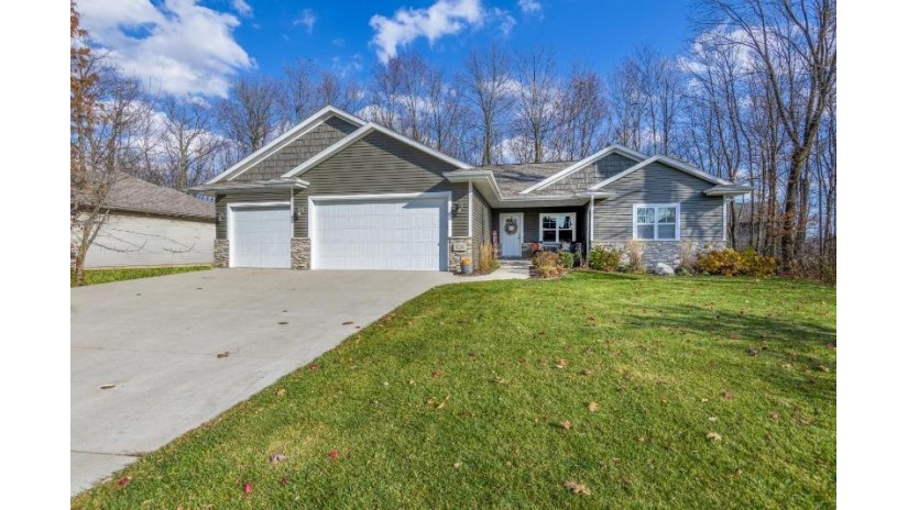 826 Daybreak Court Denmark, WI 54208 by Venture Real Estate Co $419,900