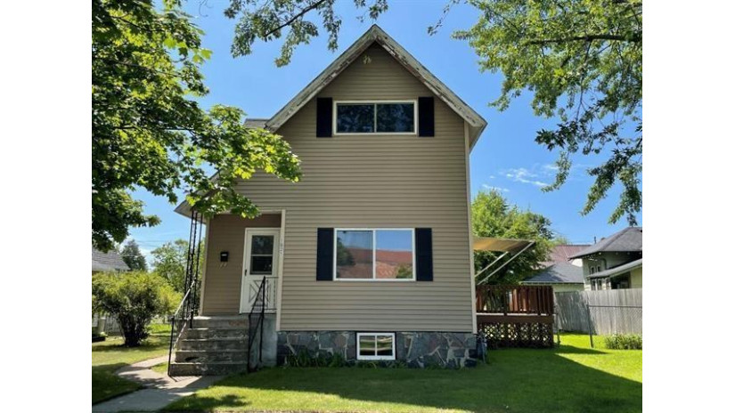 1621 Elizabeth Avenue Marinette, WI 54143 by Broadway Real Estate $164,900