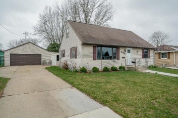 530 Steven Street, Combined Locks, WI 54113