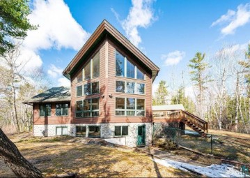 1 Badger Dr, Superior, WI 54880