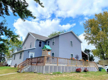 107 E Main St, Wauzeka, WI 53826