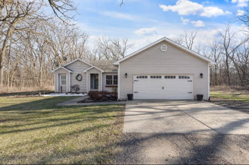 5110 W Deer Run Parkway, Beloit, WI 53511