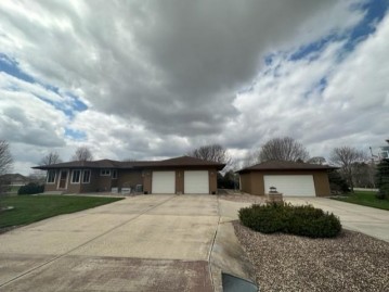 7613 Conifer Court, Windsor, WI 53532