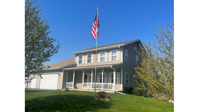 W6259 Apple Lane Koshkonong, WI 53538 by Quorum Enterprises, Inc $499,900