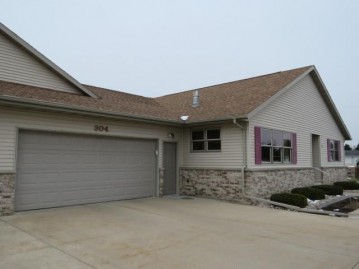 304 County Park Rd, Waupun, WI 53963