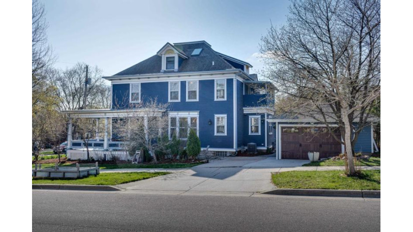 902 Garfield Street Madison, WI 53711 by Sprinkman Real Estate $1,275,000