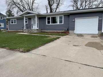 610 W Main St, Brandon, WI 53919