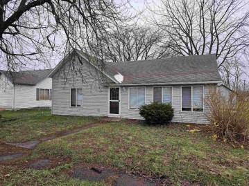 207 Division St, Necedah, WI 54646