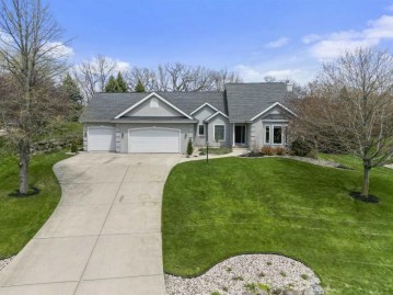 5597 Surrey Ln, Westport, WI 53597