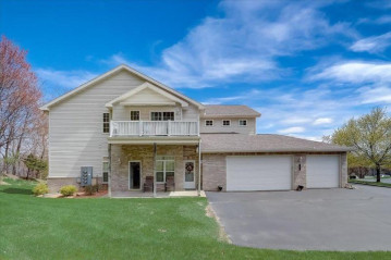 W11575 Island View Court, Lodi, WI 53555-9675