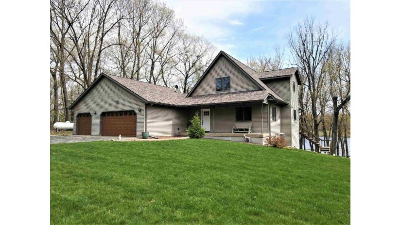 N5610 Thunderbird Road Caledonia, WI 53901 by First Weber Inc - HomeInfo@firstweber.com $610,000