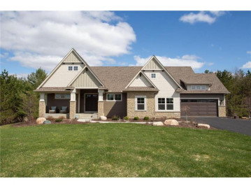 483 Summit Rdg, Hudson, WI 54016