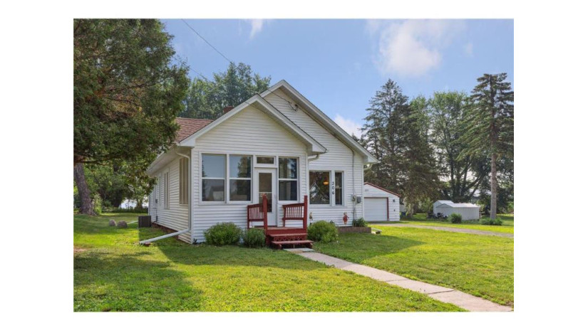 306 North Division Roberts, WI 54023 by Century 21 Affiliated $195,000