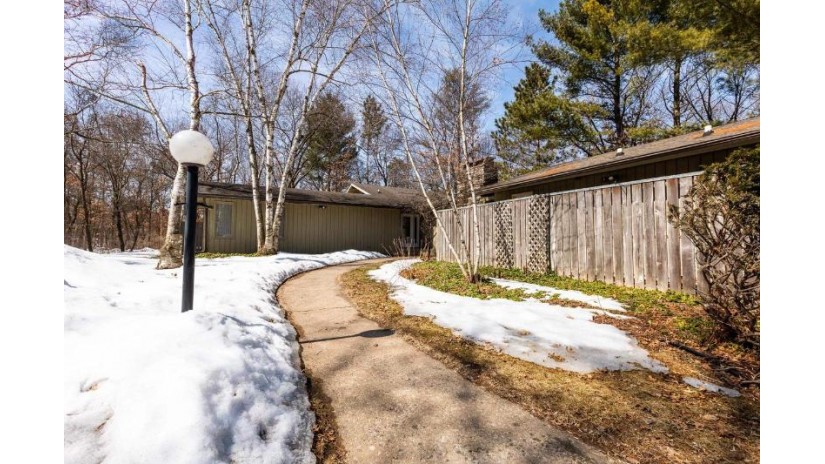 124 Maple Bluff Road North Stevens Point, WI 54482 by Kpr Brokers, Llc - Phone: 715-572-2053 $445,000