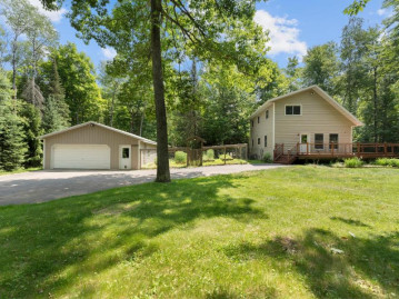 8684 Bellman Ln, Three Lakes, WI 54521