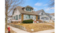 2995 S Shore Dr Milwaukee, WI 53207 by Milwaukee Executive Realty, LLC $599,000