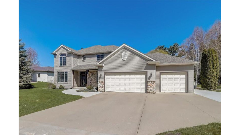 271 Pinnacle Dr Lake Mills, WI 53551 by RE/MAX Shine $599,900