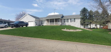 100 Mates Ave, Belmont, WI 53510-9744