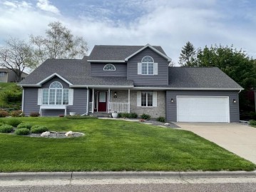 196 Mc Intosh Rd E, La Crescent, MN 55947