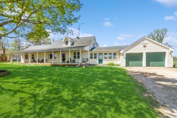 4739 Dam Rd, Delavan, WI 53115