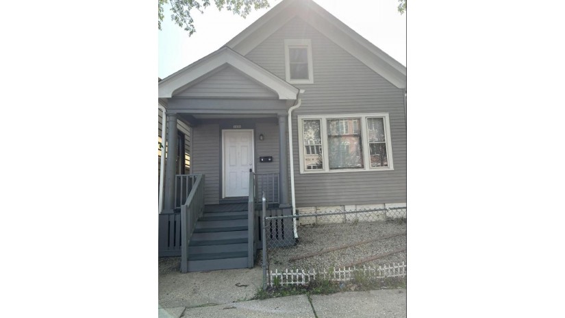 1006 S 21st St Milwaukee, WI 53204 by Lyon Realty, LLC - Milwaukee $139,900