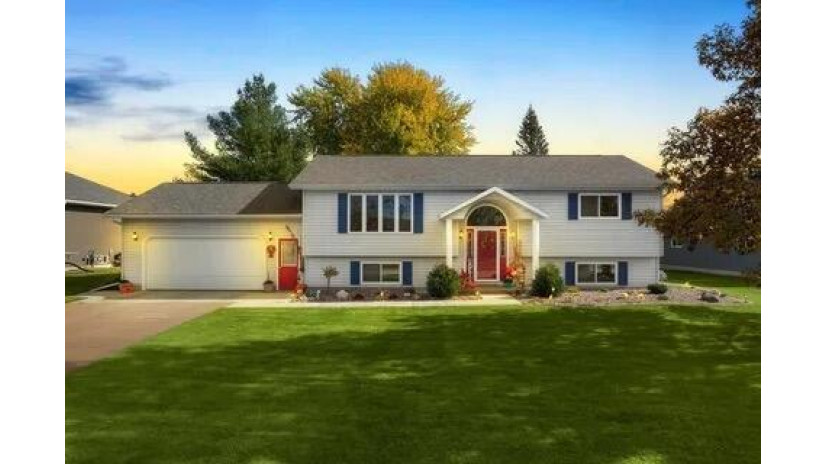 803 Conner St Viroqua, WI 54665 by Hall Realty $339,900