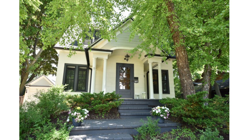 1740 Mountain Ave Wauwatosa, WI 53213 by Shorewest Realtors $599,900