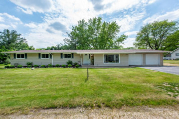 N1197 Pine Rd, Bloomfield, WI 53128