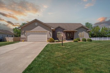 8368 60th Ave, Pleasant Prairie, WI 53142-4706