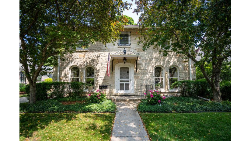 2460 N 88th St Wauwatosa, WI 53226 by The Stefaniak Group, LLC $610,000