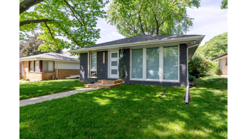 4133 N 96th St Wauwatosa, WI 53222 by Coldwell Banker Realty $370,000