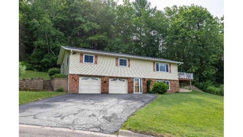 616 Birchwood Ln West Salem, WI 54669 by Keller Williams Premier Realty $319,900