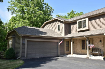 N30W23470 Greenfield Ct B, Pewaukee, WI 53072-6706