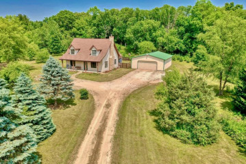 W4648 Little Prairie Rd, Troy, WI 53120-1623