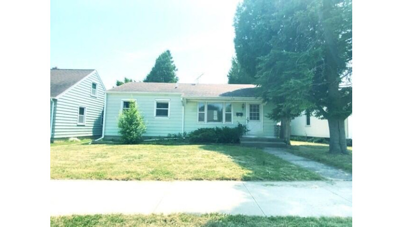 1733 Elm Ave Sheboygan, WI 53081 by Birchwood Properties LLC $119,900