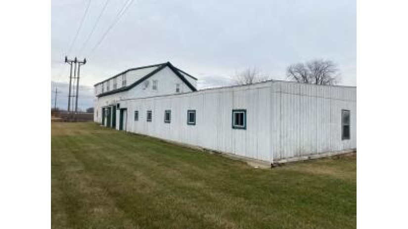 1520 County Road A - Belgium, WI 53074 by RE/MAX United - Port Washington $225,000