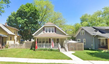 851 Perkins Ave, Waukesha, WI 53186-5245