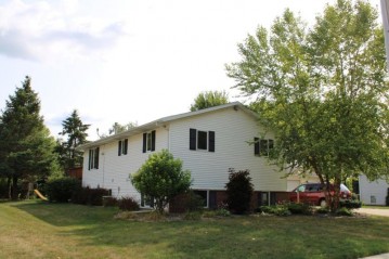 349 Knights Ave, Kewaskum, WI 53040-9144