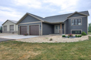 E8687 595th Avenue, Elk Mound, WI 54739