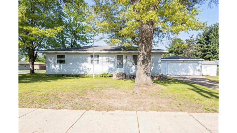 3308 Oakland Street Eau Claire, WI 54703 by C21 Affiliated $240,000