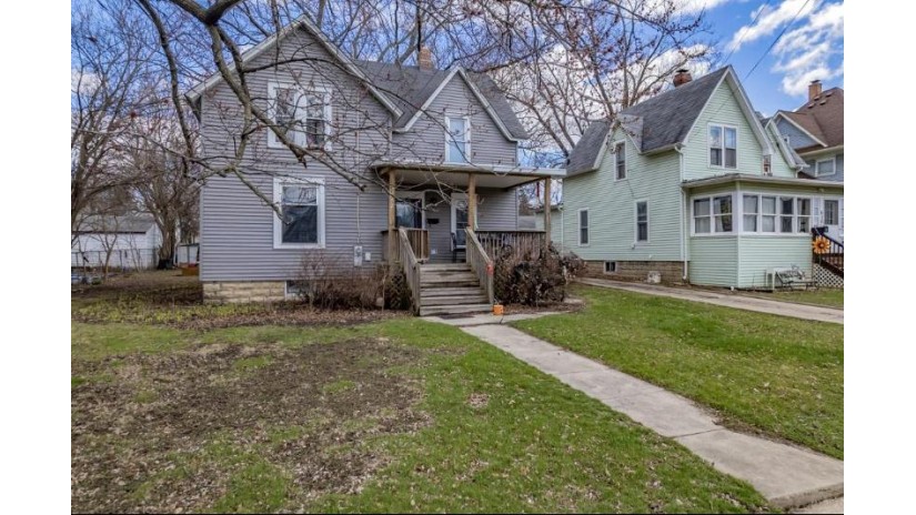 612 N 4th Street Dekalb, IL 60115 by Berkshire Hathaway Homeservices Crosby Starck Re $147,500