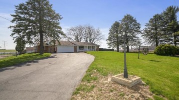 7492 S Mulford Road, Cherry Valley, IL 61016