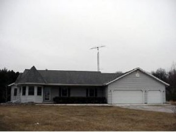 N8722 River Rd, Berlin, WI 54923