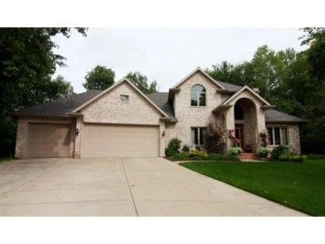 166 Burgundy Ct, Green Bay, WI 54302-5254