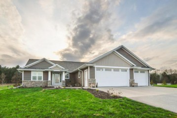 327 Song Bird Circle, Little Suamico, WI 54171