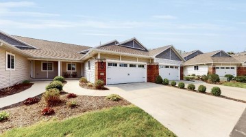 2580 Bay Harbor Circle 3, Ashwaubenon, WI 54304